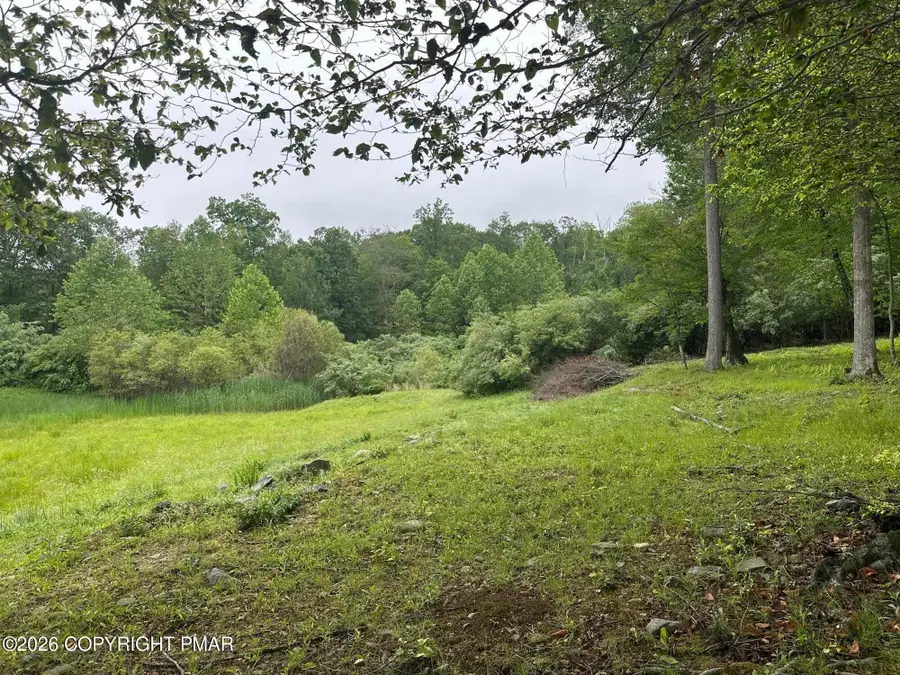 201 Saddle Creek Drive N, Mount Bethel, PA 18343 - Image #3