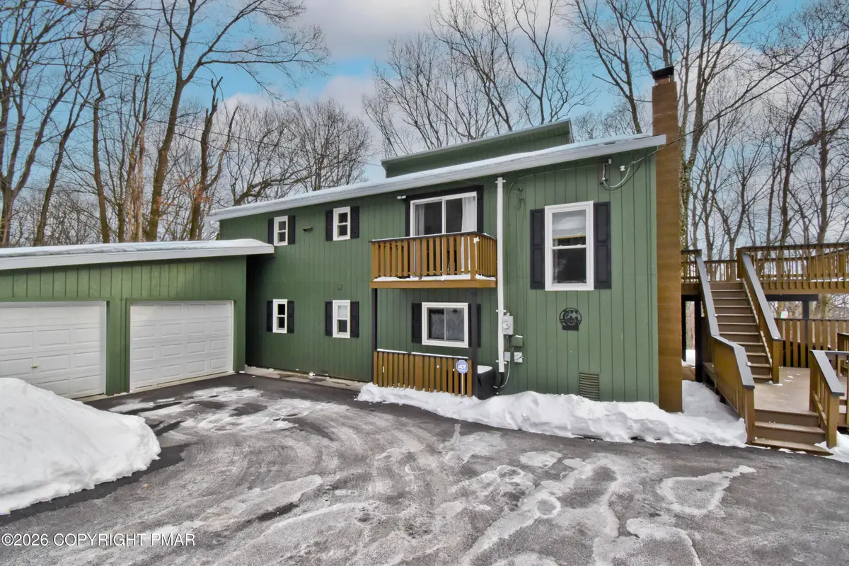 1020 Mountain Avenue, Pen Argyl, PA 18072 - #1