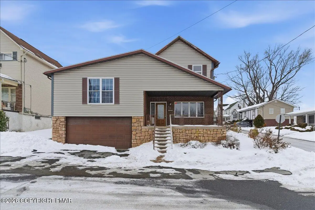 512 Broad Street, Pittston, PA 18640 - #1