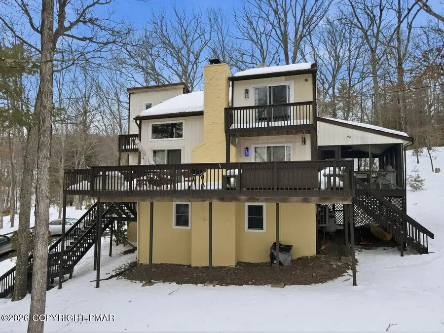 176 Manchester Drive, Bushkill, PA 18324 - #2