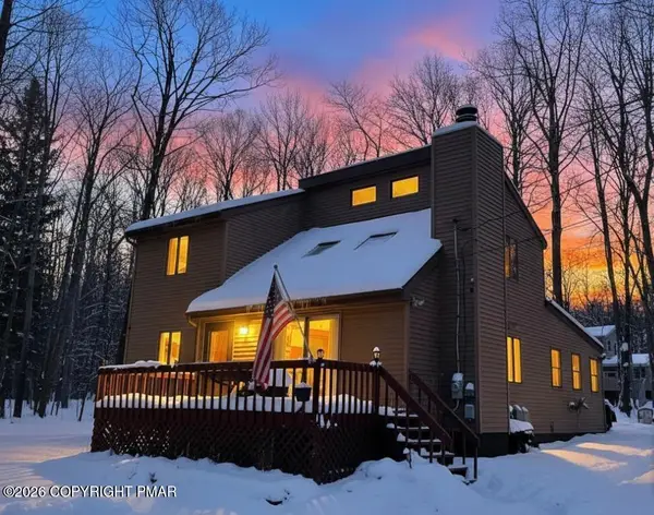 72 Creekview Drive East, Gouldsboro, PA 18424