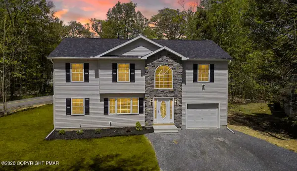 2319 White Oak Drive, East Stroudsburg, PA 18301