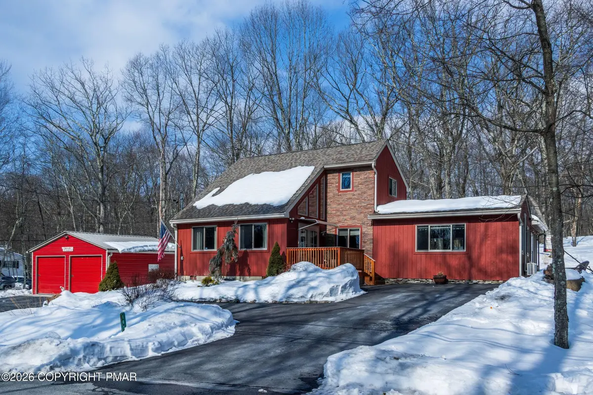 105 Hummingbird Trail, Bushkill, PA 18324 - #1