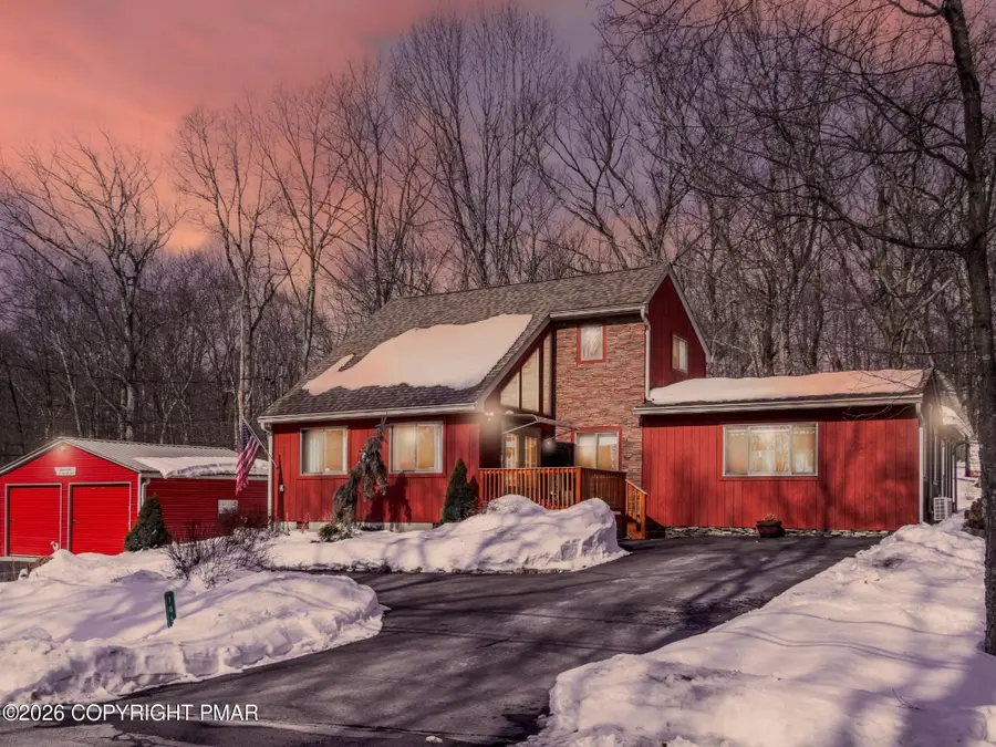 105 Hummingbird Trail, Bushkill, PA 18324 - #2