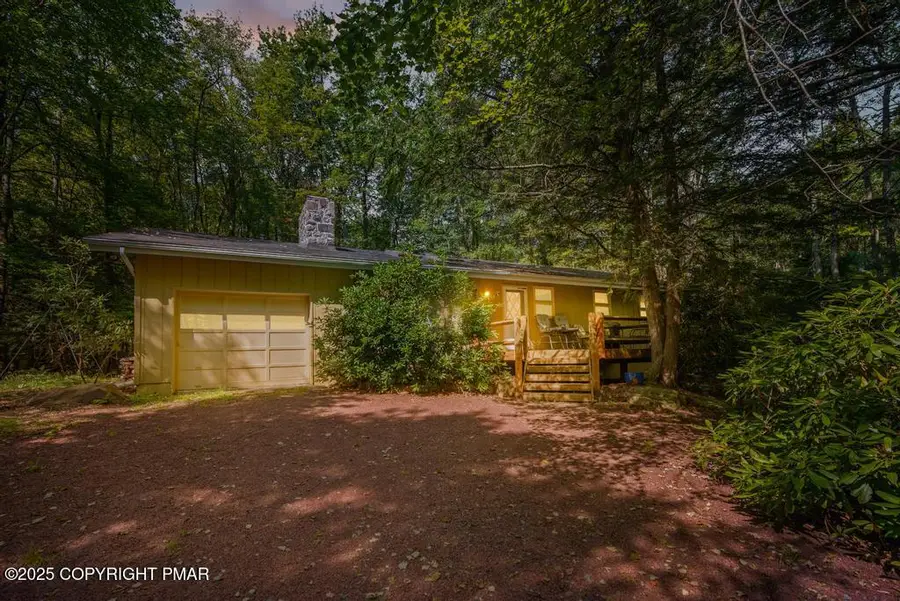 304 Foxglove Place, Pocono Pines, PA 18350 - #2