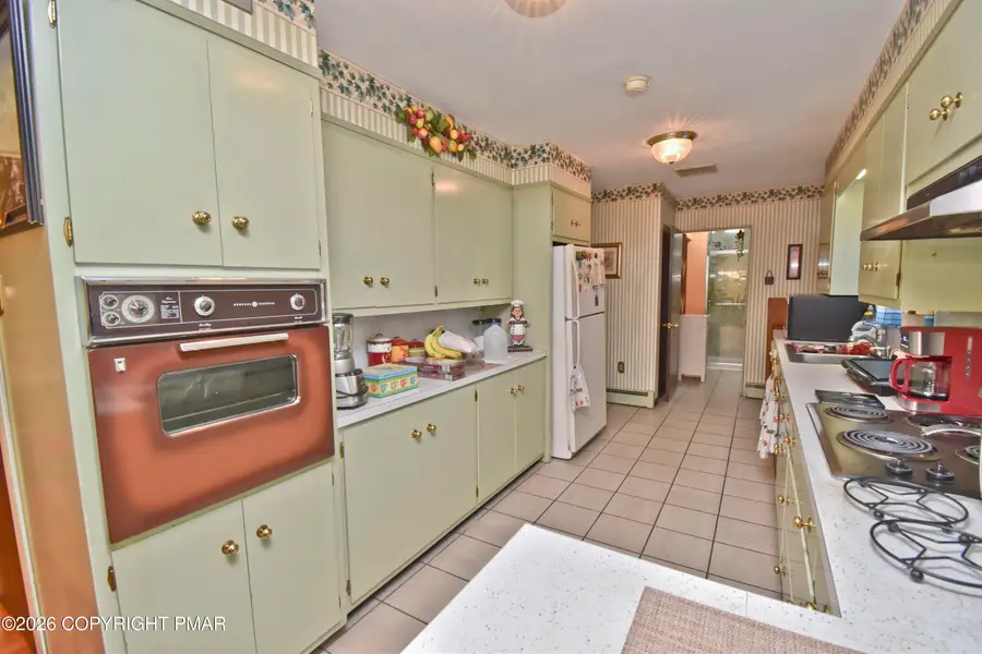 5 Woods Road, East Stroudsburg, PA 18301 - #3