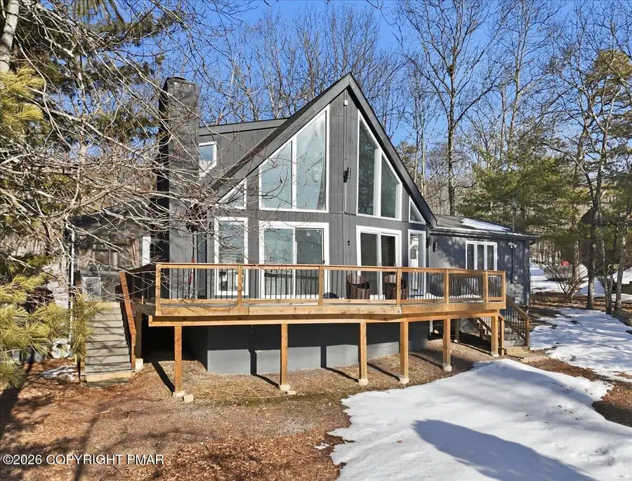 5135 Woodbridge Drive E, Bushkill, PA 18324 - #2