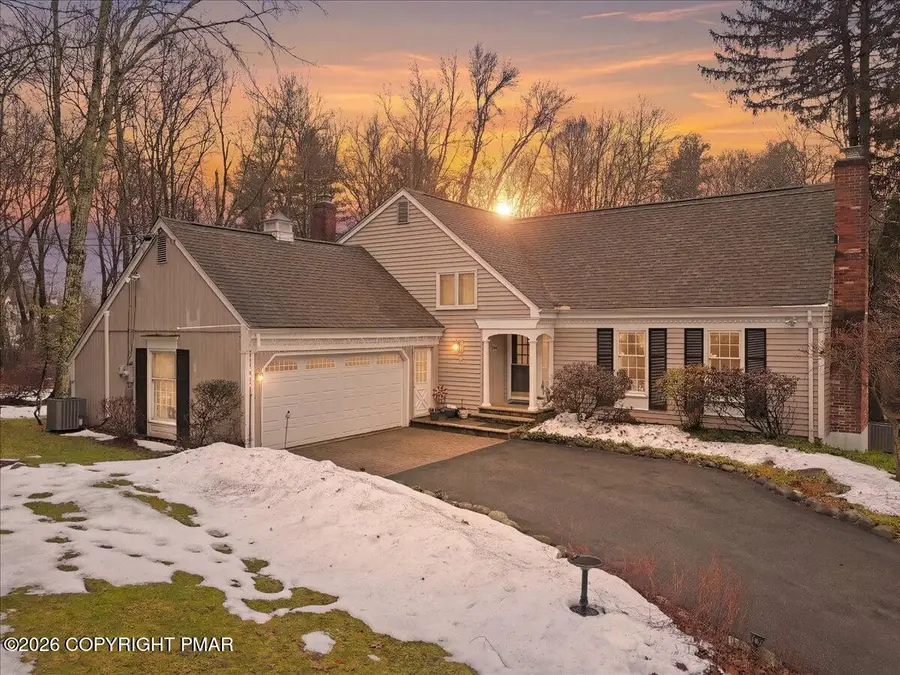 128 Stoneleigh Drive, East Stroudsburg, PA 18301 - #2