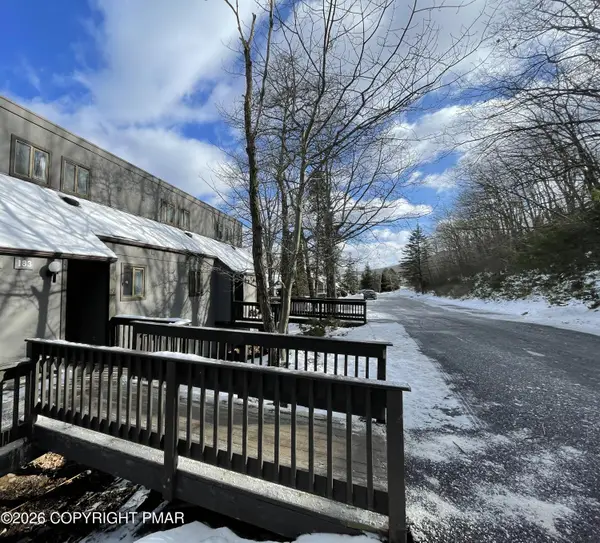 183 Upper Village Way, Tannersville, PA 18372