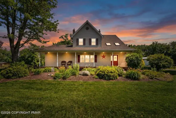 3318 Spruce Cabin Road, Cresco, PA 18326