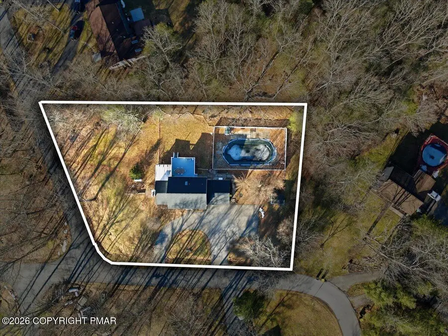 406 Broad Leaf Lane, Stroudsburg, PA 18360 - #2