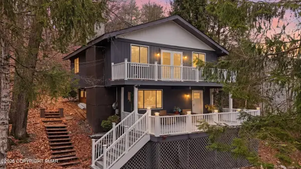 2398 Woodcrest Drive, East Stroudsburg, PA 18302