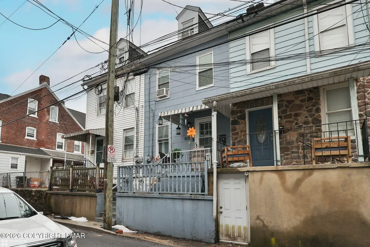 912 Spruce Street, Easton, PA 18042 - #1