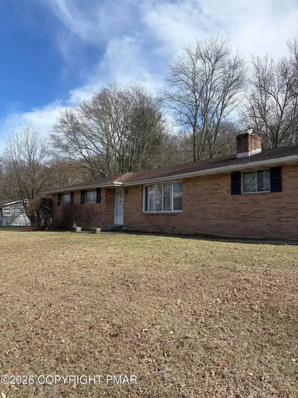 16 Pardees Loop, East Stroudsburg, PA 18302