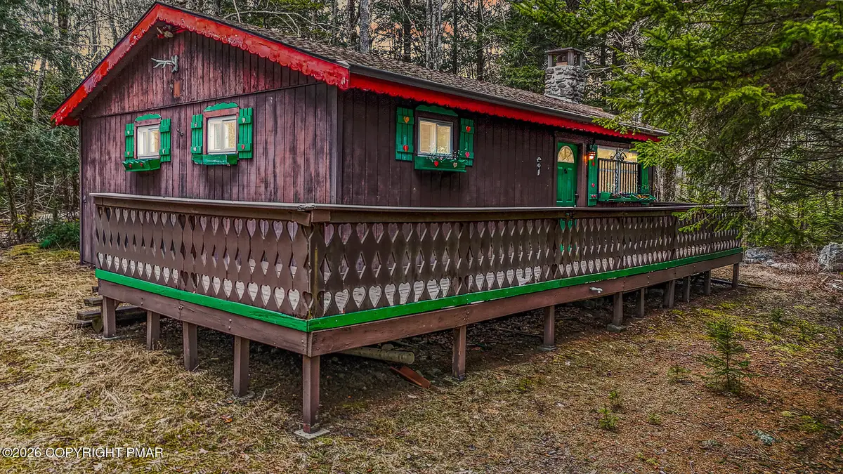 5211 Fir Lane, Pocono Summit, PA 18346 - #1
