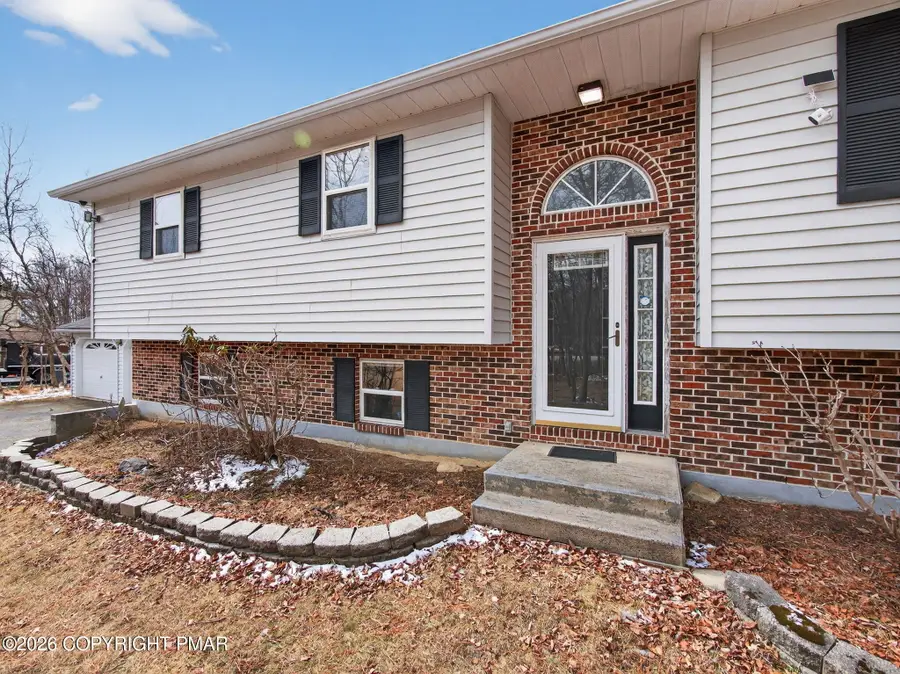 1518 Anne Ln, Effort, PA 18330 - #2