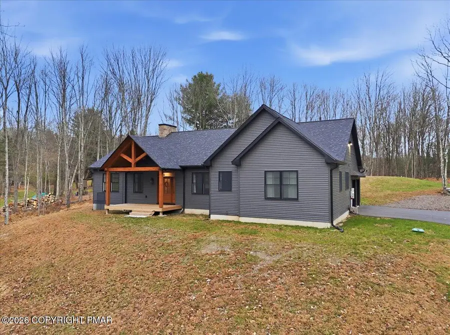 322 Rose Marie Lane, East Stroudsburg, PA 18302 - #2