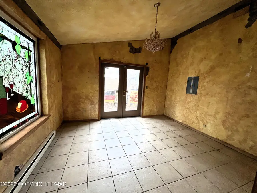 152 Fairview Avenue, Mount Pocono, PA 18344 - #3