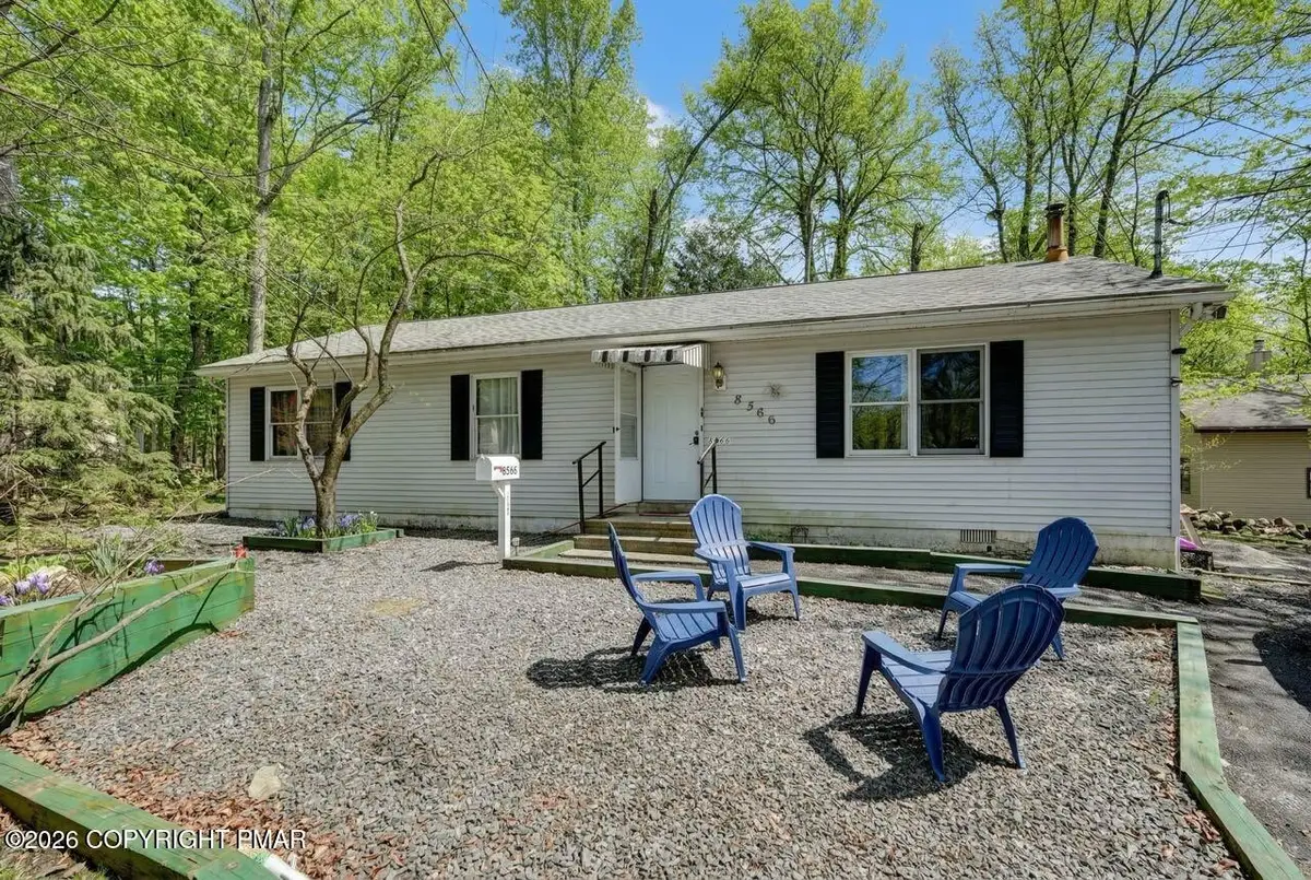 8566 Hillcrest Drive, Tobyhanna, PA 18466 - #1