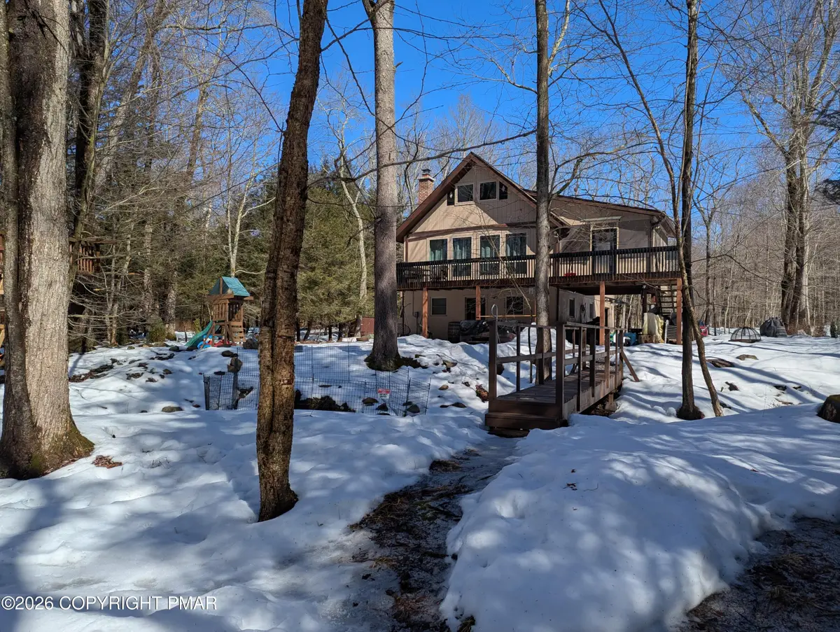 159 S Lehigh River Drive S, Clifton, PA 18424 - #1