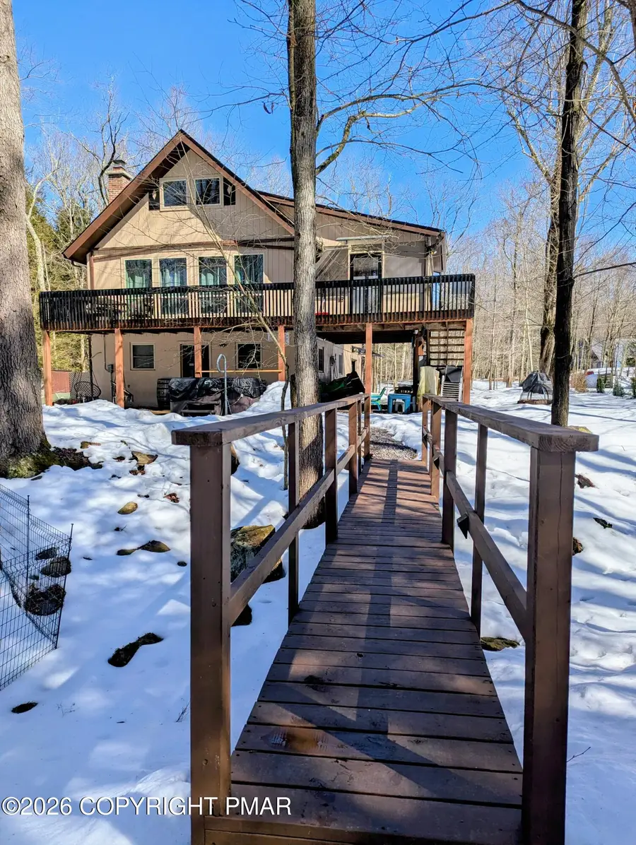 159 S Lehigh River Drive S, Clifton, PA 18424 - #2