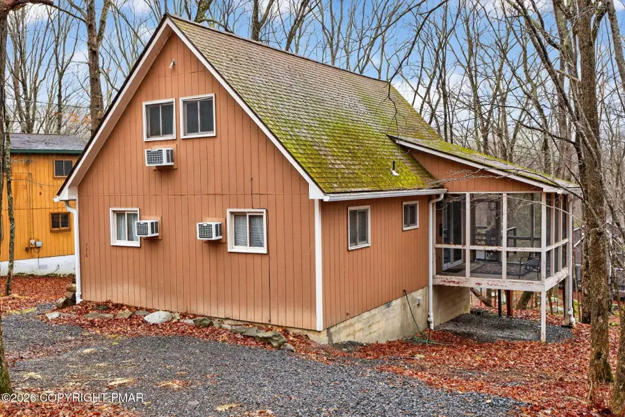 149 Regent Street, Bushkill, PA 18324 - #3