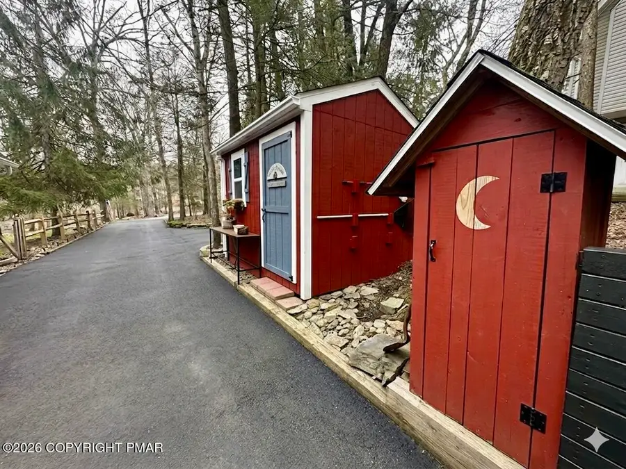 337 Clubhouse Drive, East Stroudsburg, PA 18302 - #2