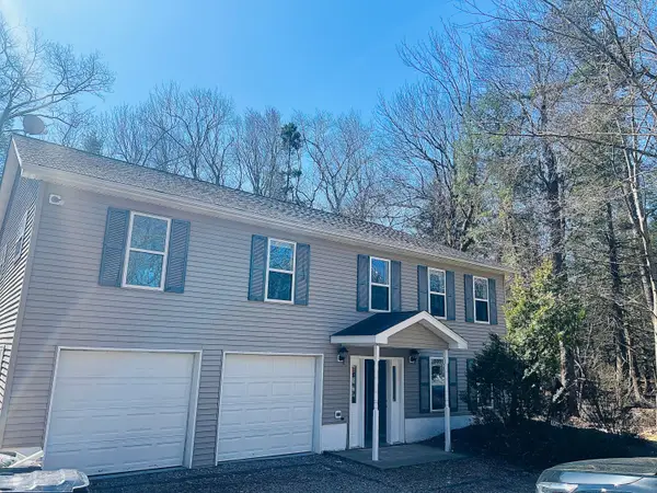 1095 Salamanca Drive, Tobyhanna, PA 18466