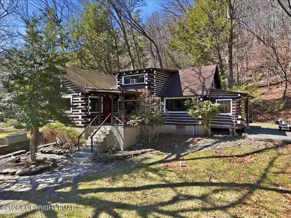 1074 Stony Creek Road, East Stroudsburg, PA 18302