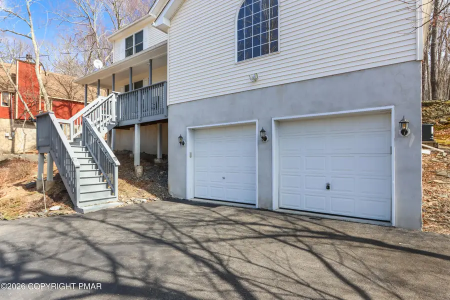 226 Regent Street, Bushkill, PA 18324 - #2