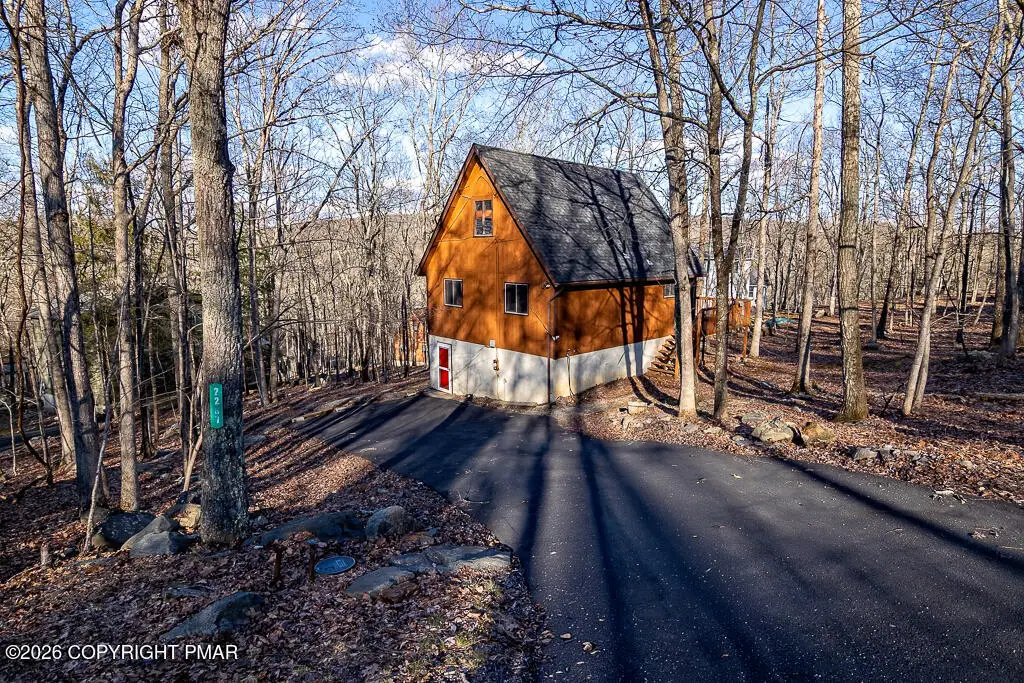 2267 Southport Drive, Bushkill, PA 18324 - #1