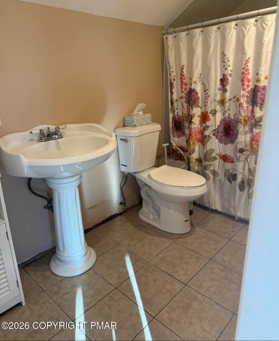 1564 Spruce Street, Stroudsburg, PA 18360 - #3