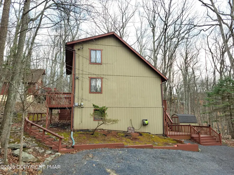 180 Dorchester Drive, Bushkill, PA 18324 - #2