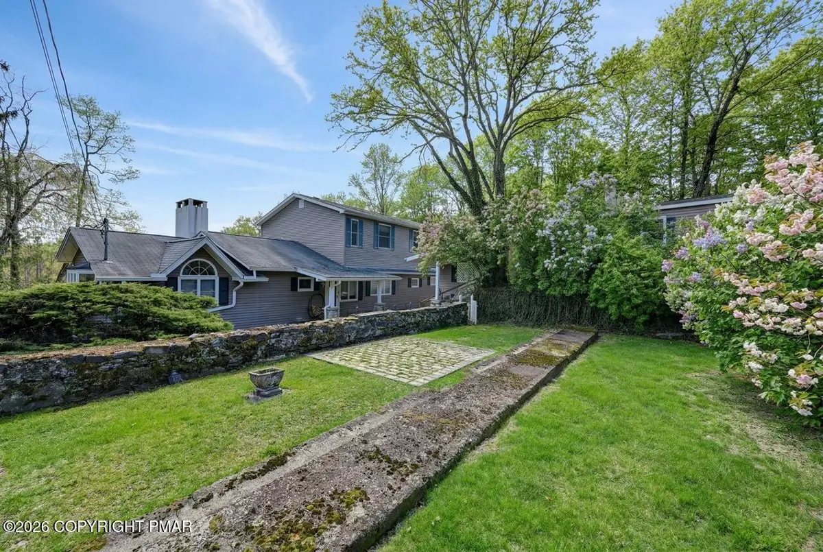 5 Redwood Lane, East Stroudsburg, PA 18301 - #1