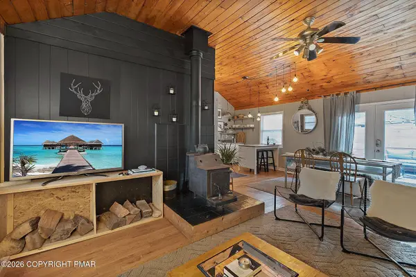 109 Sweet Pea Lane, Pocono Pines, PA 18350