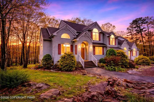 52 Laurelwoods Drive, Lake Harmony, PA 18624