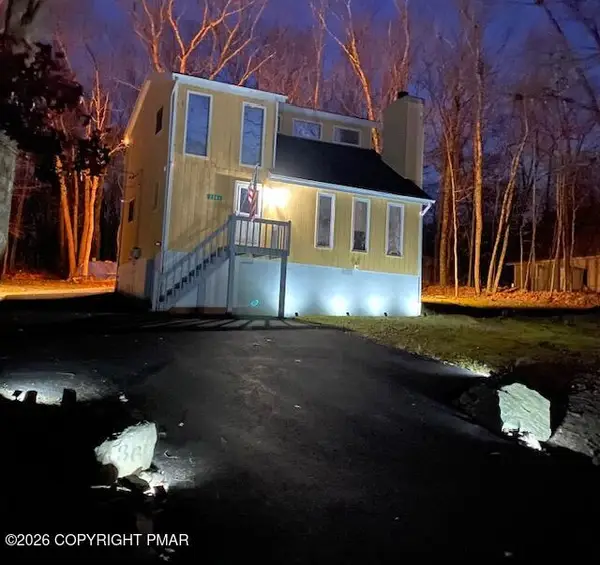 2041 Candlewood Drive, East Stroudsburg, PA 18301