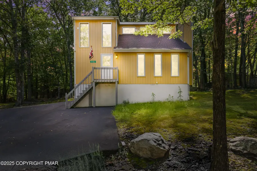 2041 Candlewood Drive, East Stroudsburg, PA 18301 - #3