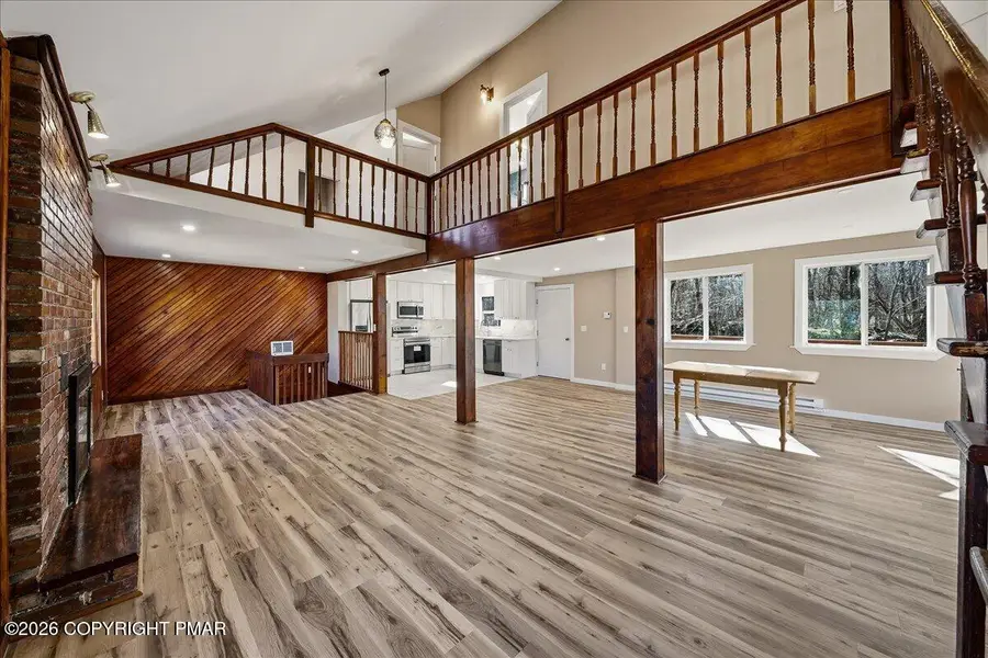 211 Geese Court, Bushkill, PA 18324 - #2