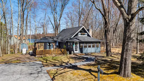 171 Mohican Trail, Pocono Lake, PA 18347