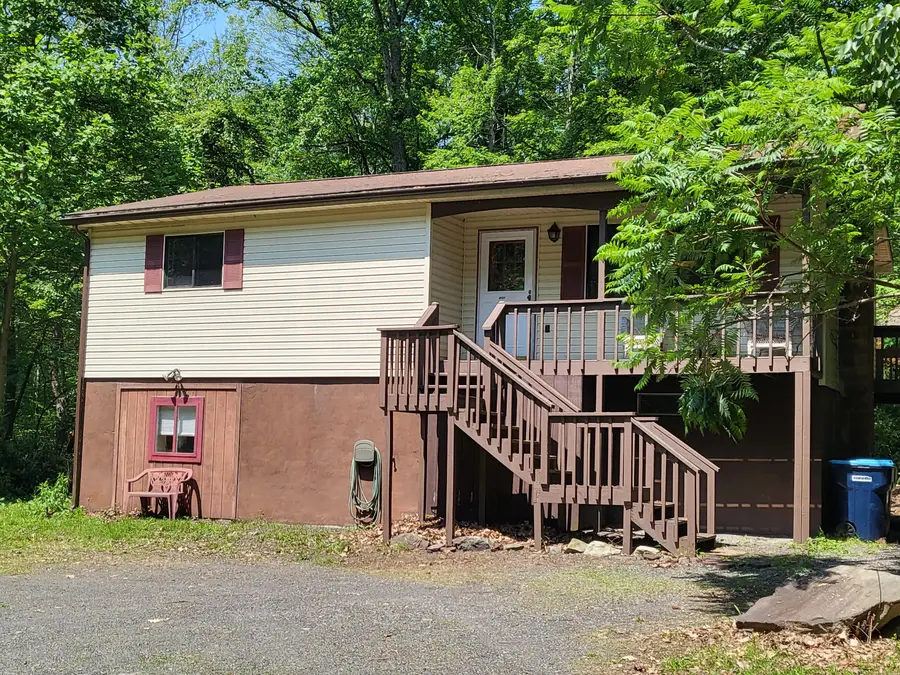 2153 Gravel Road, Canadensis, PA 18325 - #2