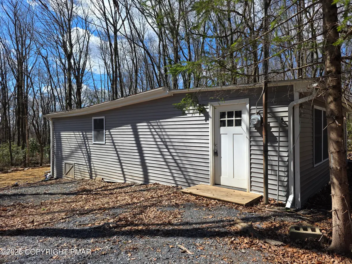 1412 Johns Road, Effort, PA 18330 - #1