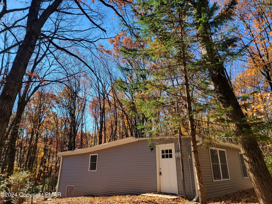 1412 Johns Road, Effort, PA 18330 - #2