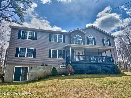 1214 Clover Road, Long Pond, PA 18334