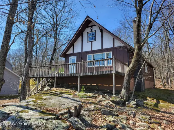 155 Clifton Drive, Bushkill, PA 18324