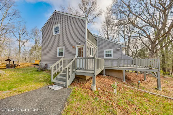 321 Clubhouse Drive, East Stroudsburg, PA 18302