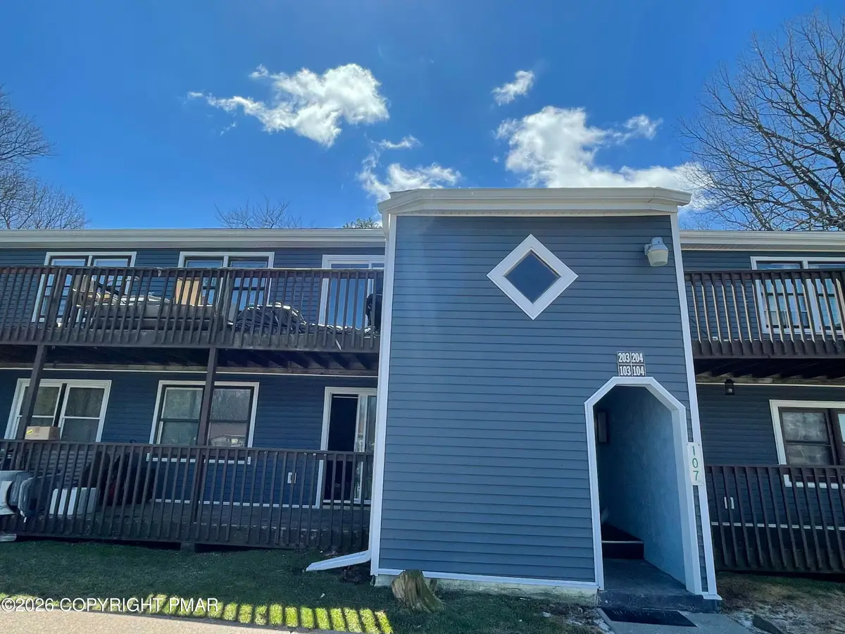 107 Snowshoe Court, Mount Pocono, PA 18344 - #1