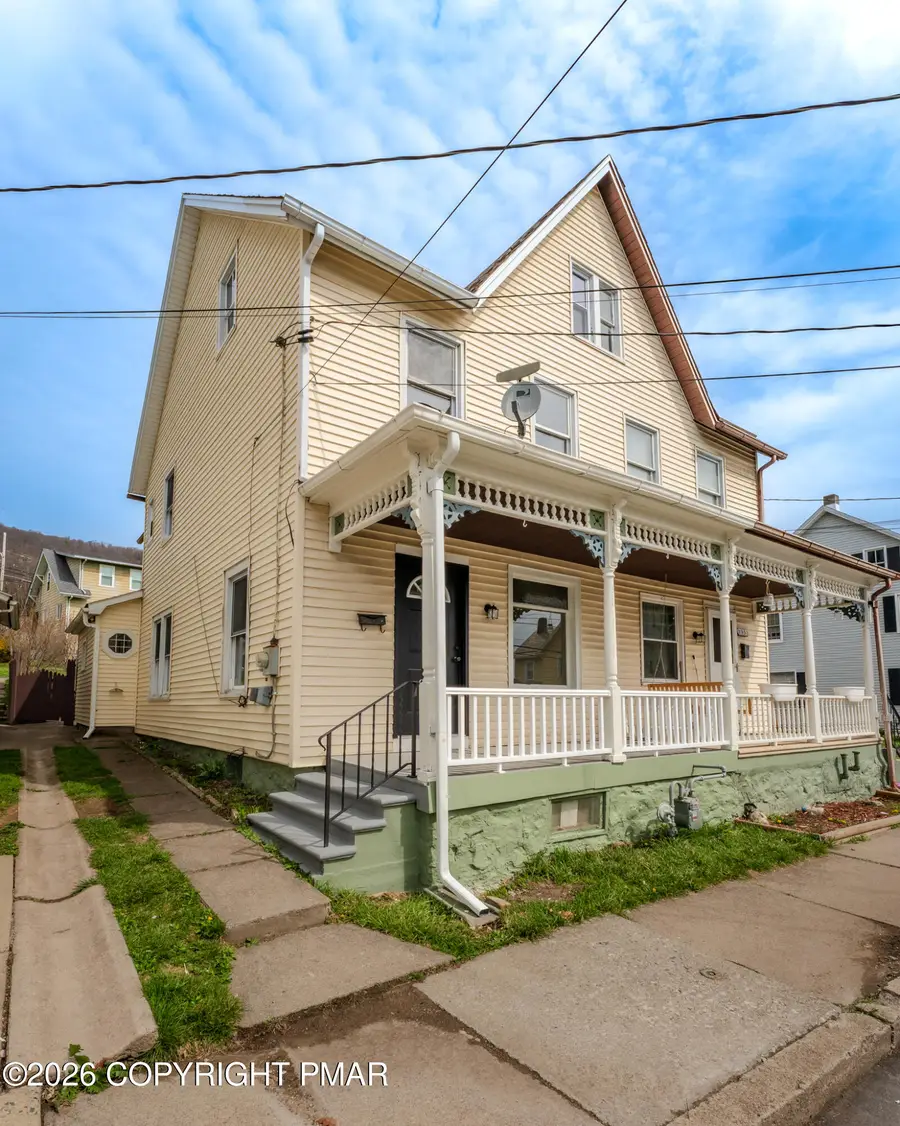 727 William Street, Pen Argyl, PA 18072 - #3