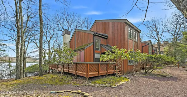 79 Dove Drive, Lake Harmony, PA 18624