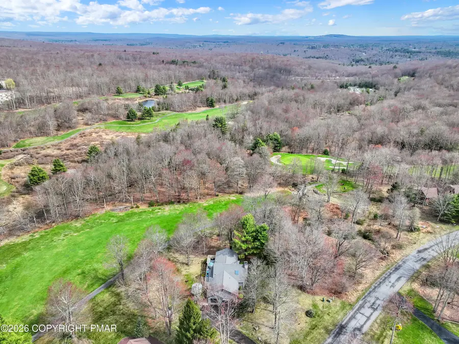 33 Rock Ridge Road, Lake Harmony, PA 18624 - #2